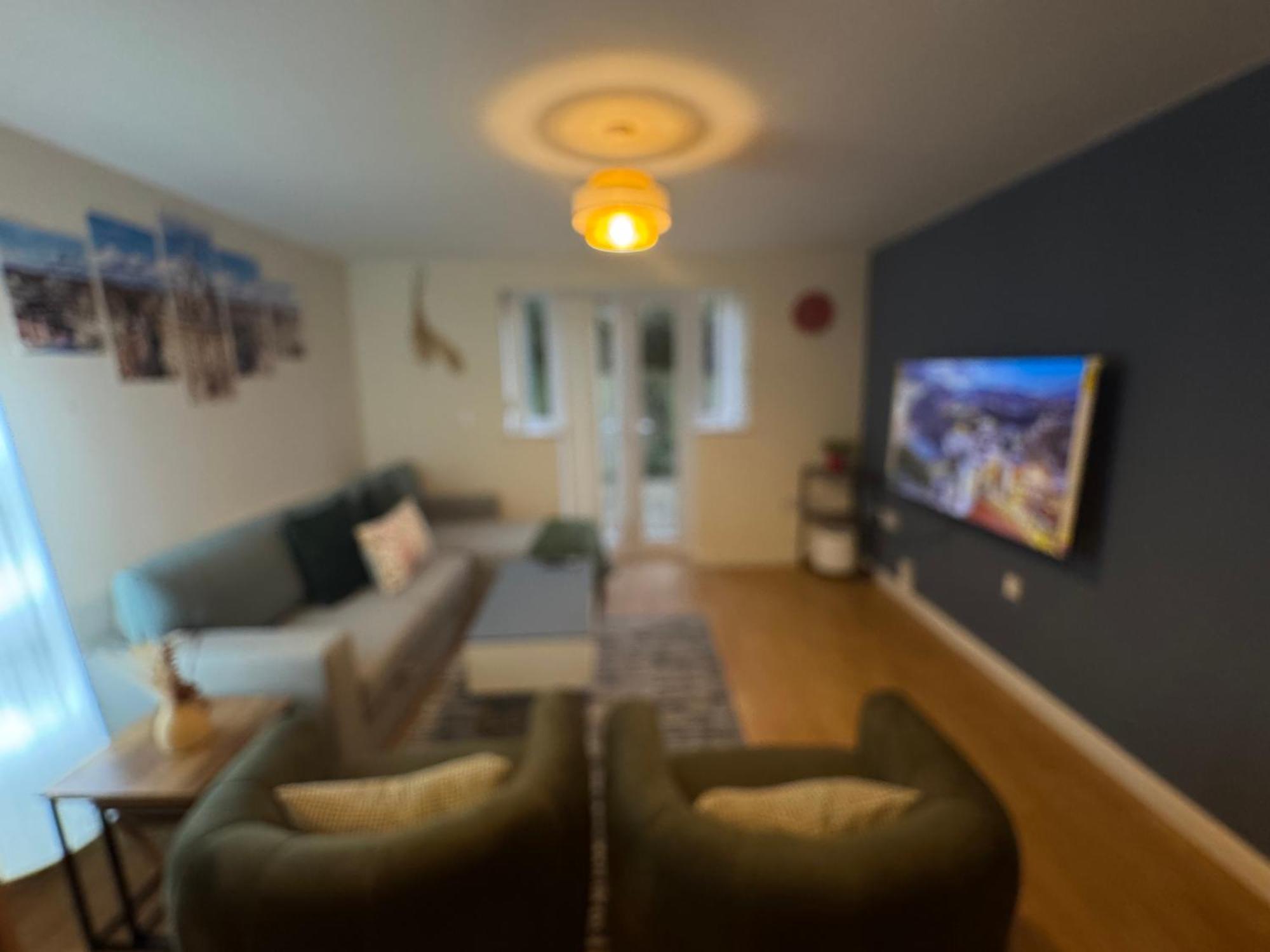 The Vogue Stay, 3 Bedrooms, 2 Bathrooms, Ideal For Jr & Oxford Hospitals, Free Carpark, Conveniently Located For Ring Road Access, 2 Miles From Oxford City Centre Easy Car & Bus Route المظهر الخارجي الصورة