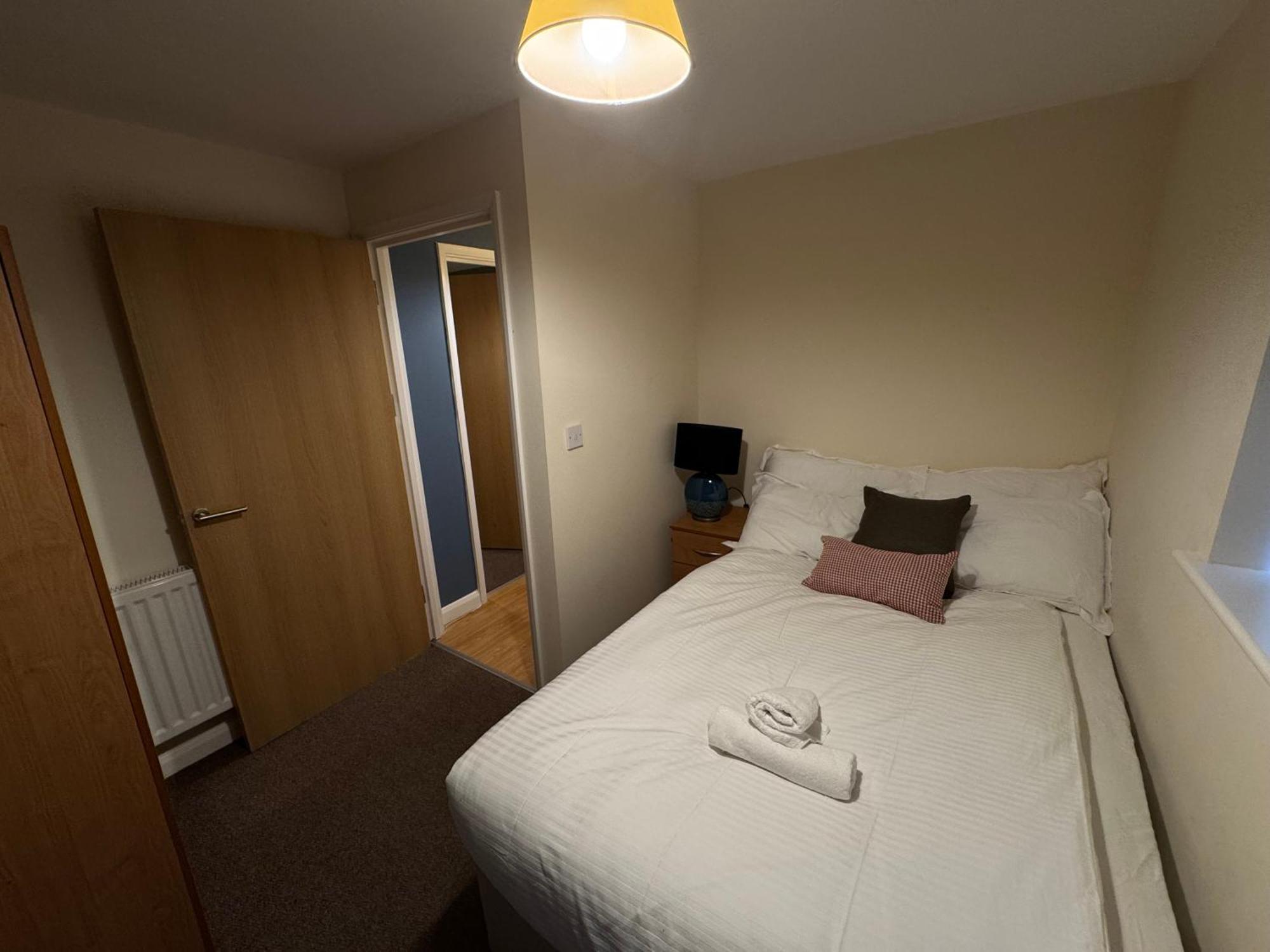 The Vogue Stay, 3 Bedrooms, 2 Bathrooms, Ideal For Jr & Oxford Hospitals, Free Carpark, Conveniently Located For Ring Road Access, 2 Miles From Oxford City Centre Easy Car & Bus Route المظهر الخارجي الصورة