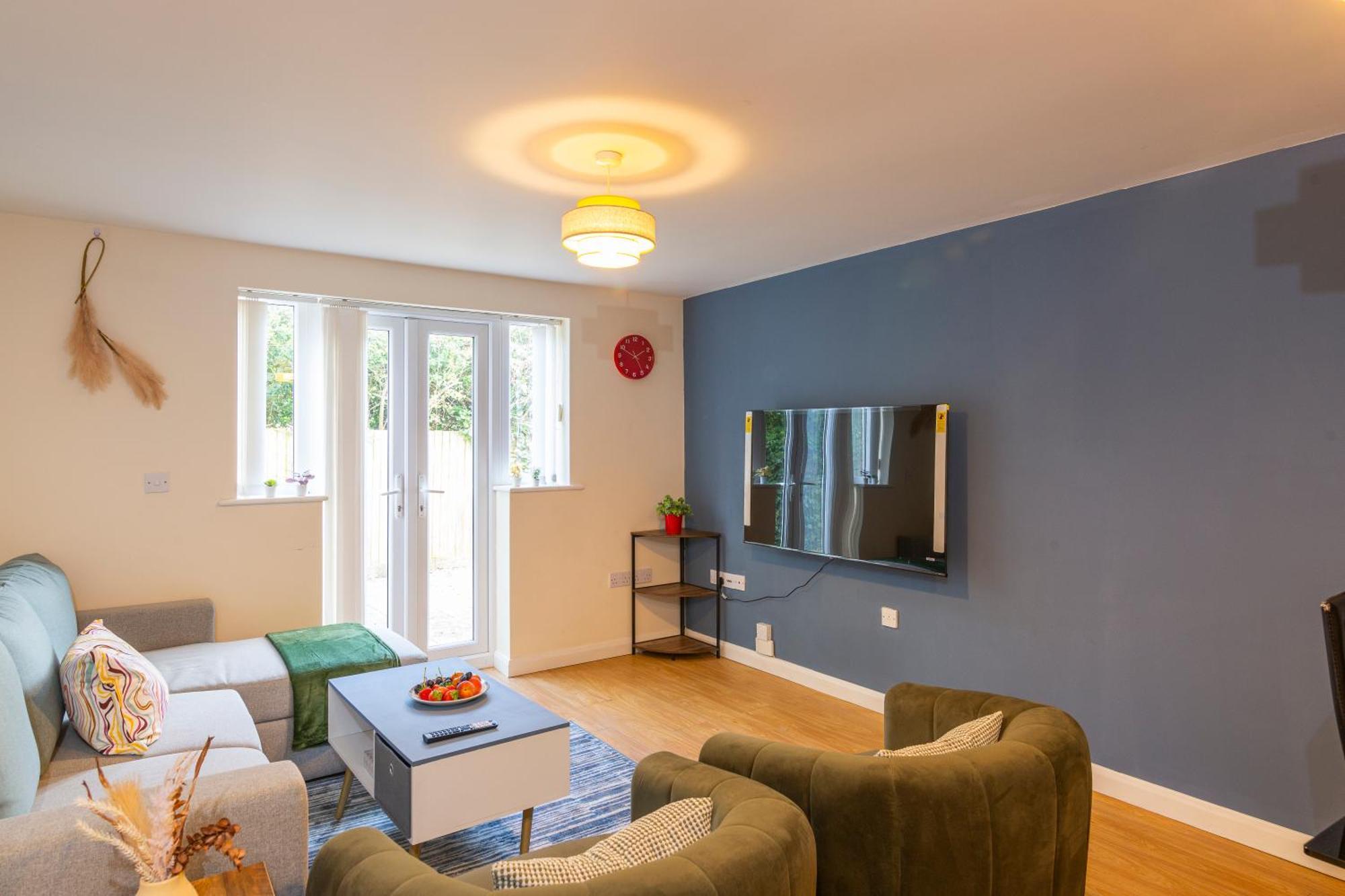 The Vogue Stay, 3 Bedrooms, 2 Bathrooms, Ideal For Jr & Oxford Hospitals, Free Carpark, Conveniently Located For Ring Road Access, 2 Miles From Oxford City Centre Easy Car & Bus Route المظهر الخارجي الصورة